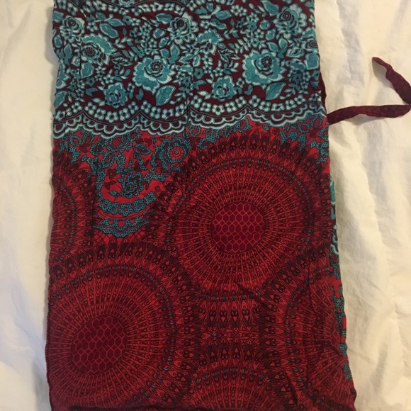 Bathing suit coverups. - Picture 3 of 6